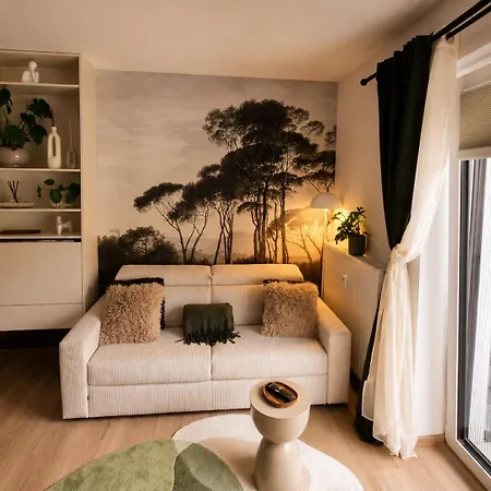 Apartia Boutique & Parking דירה