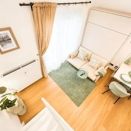 Apartia Boutique & Parking